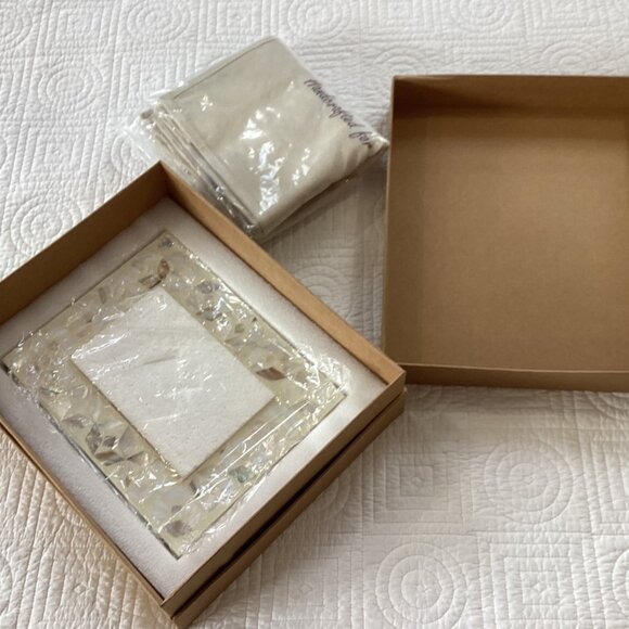 NEW Gauri Kohli Uday Picture Frame  5" X 7" Handcrafted Mother Of Pearl Mosaic G - Picture 2 of 16